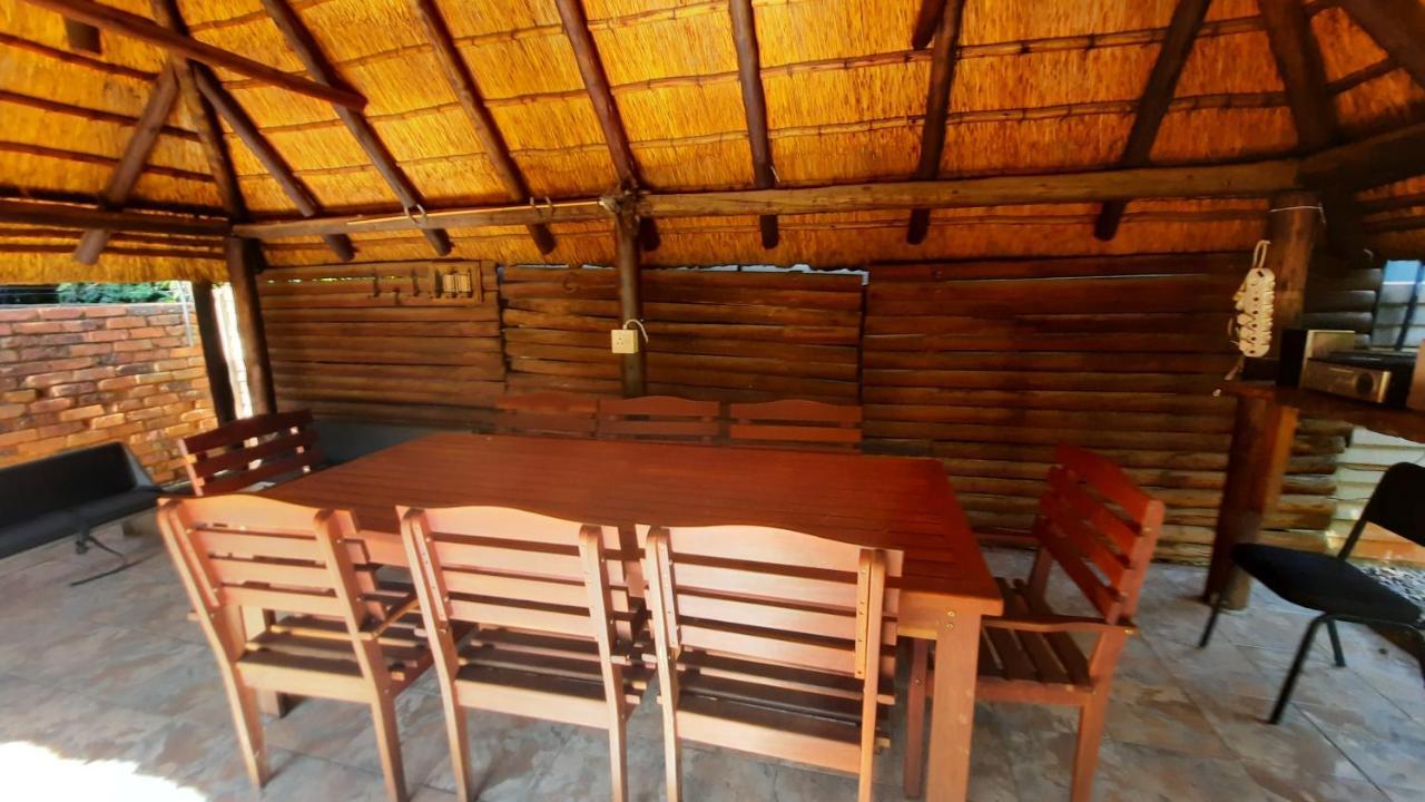Legaeng Cottage - Serenity Pretoria-Noord エクステリア 写真