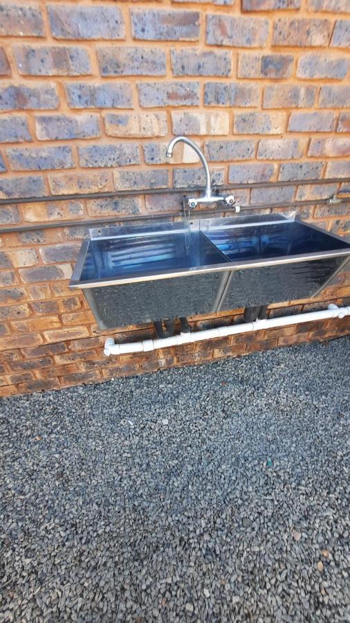 Legaeng Cottage - Serenity Pretoria-Noord エクステリア 写真
