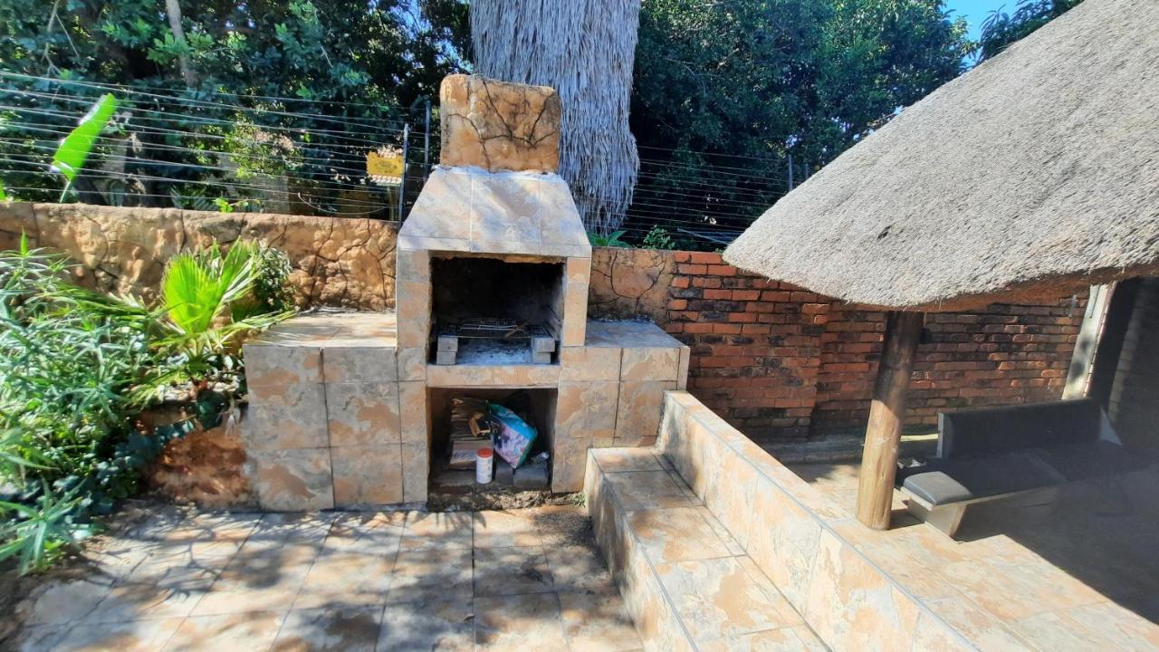 Legaeng Cottage - Serenity Pretoria-Noord エクステリア 写真